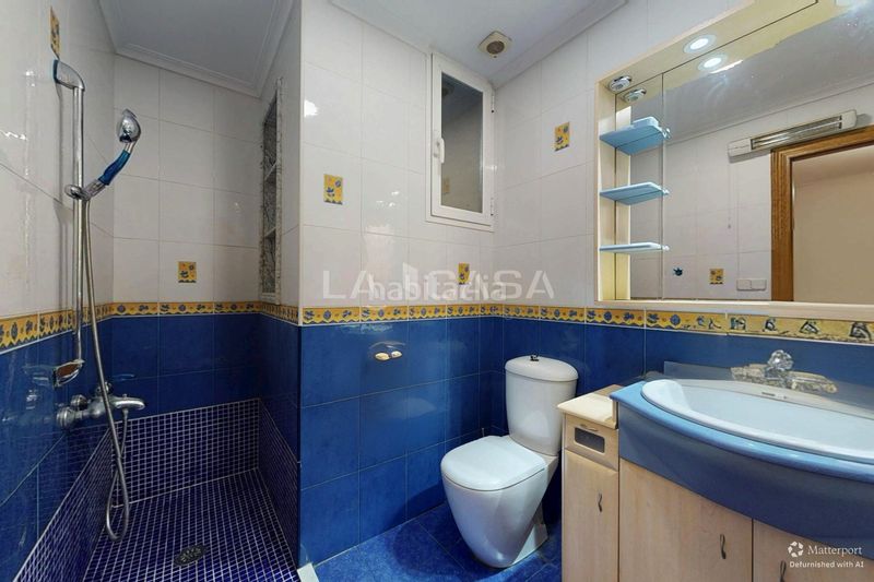 Foto 048a7e08-f171-46d4-aa99-cb9772afdb51. Piso en Torrefiel Valencia