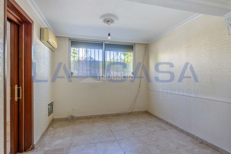 Foto 07466443-f6d6-4755-b105-535964d377e3. Casa a Juan XXIII - Rochelambert Sevilla