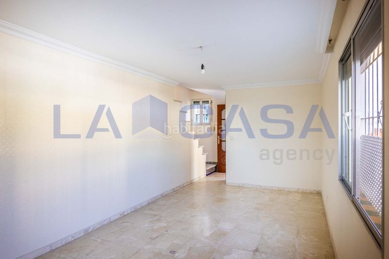 Foto ef09cc50-cf2f-4804-8e31-fe8182f230b3. Casa a Juan XXIII - Rochelambert Sevilla
