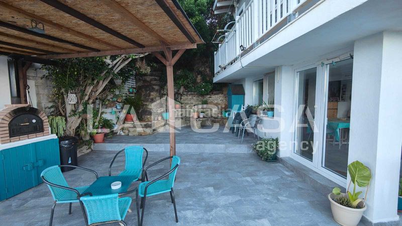 Foto c39ffd66-cae8-4a14-bff7-a1d6910205d0. Casa amb aparcament piscina a Paseo Marítimo - San José - La Laguna Cádiz