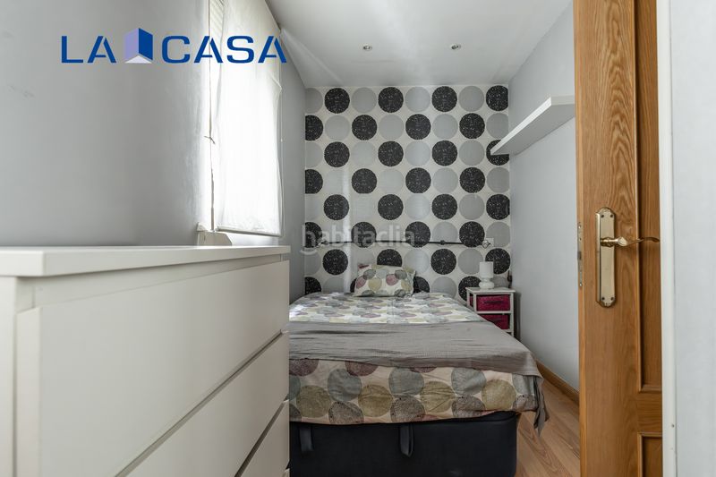 Foto d2e74580-89ad-476d-9435-cd14f2315061. Piso en Acacias Madrid