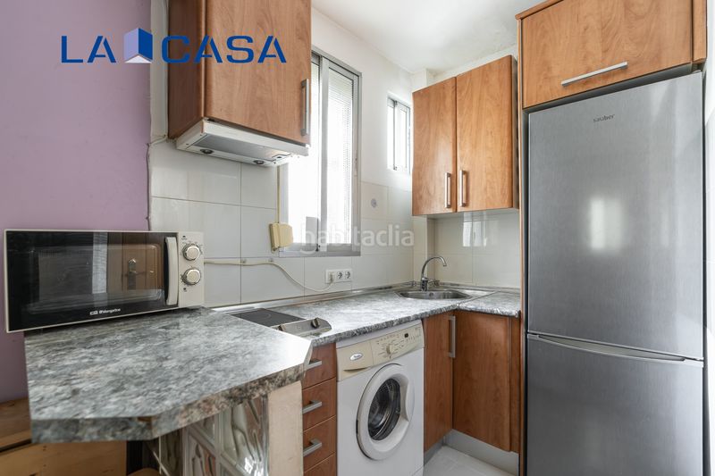 Foto d5483efa-ca8c-4d19-b6e8-62c151f05572. Piso en Acacias Madrid