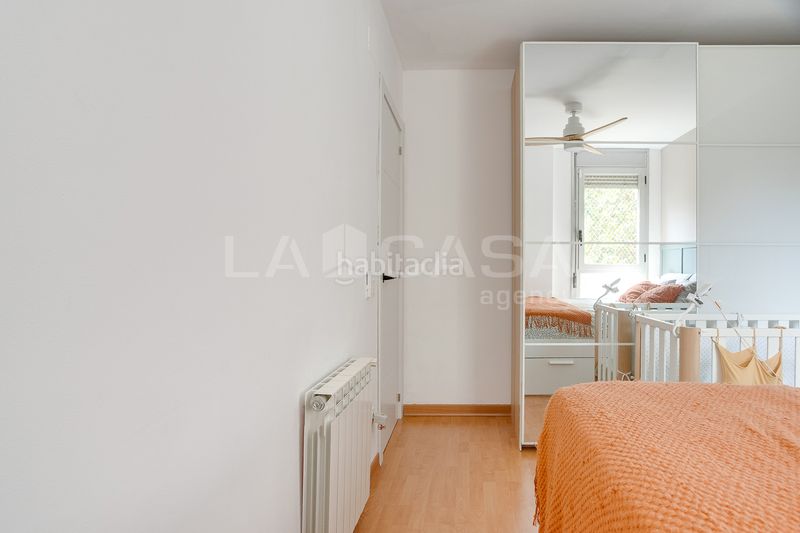 Foto 0ea23871-5b2b-4b1e-bef6-faa22bf3e10e. Pis amb calefacció aparcament a La Verneda - La Pau Barcelona