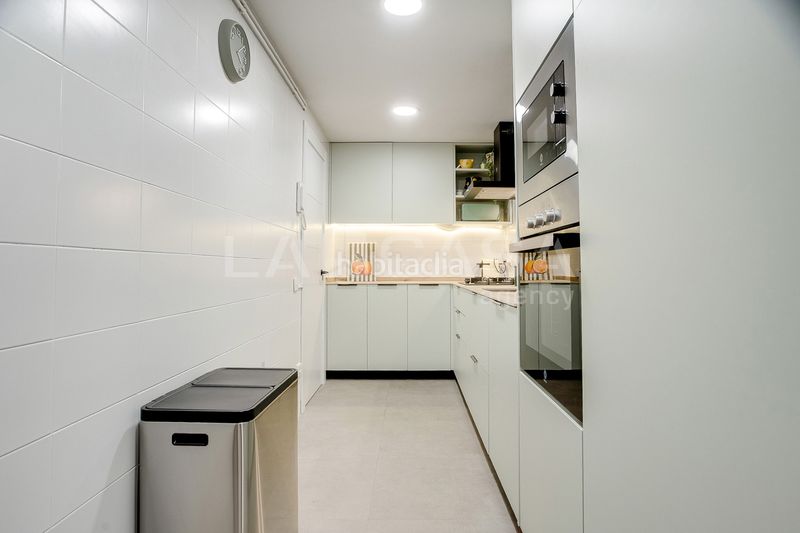 Foto ec8e3d3d-a736-41fd-abb0-d0bc4f98b1e8. Pis amb calefacció aparcament a La Verneda - La Pau Barcelona