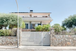 Doppelhaus in Santa Eulàlia de Ronçana