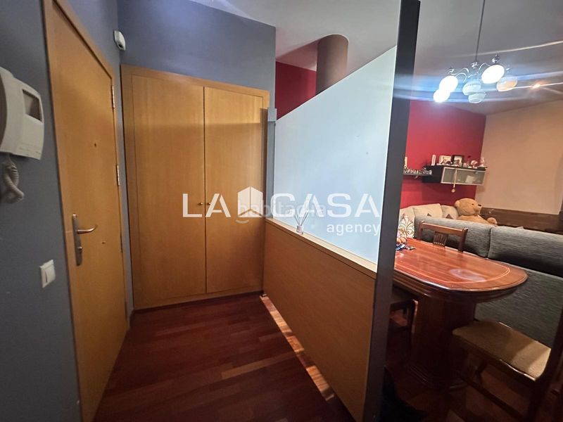 Foto e5f88656-95cd-46eb-83a2-73936f38acb1. Planta baixa a Canovelles