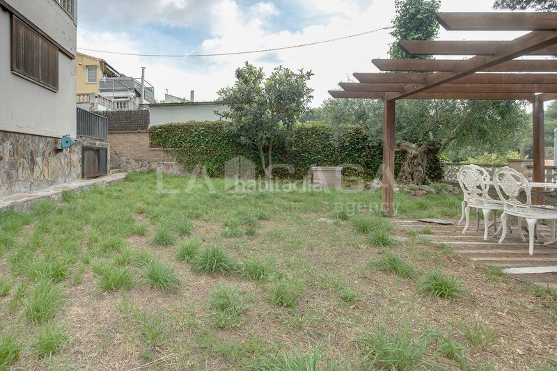 Foto 1650aebf-2d9f-4cda-aa9e-8fe1924f9eae. Casa amb calefacció aparcament a Lliçà d´Amunt