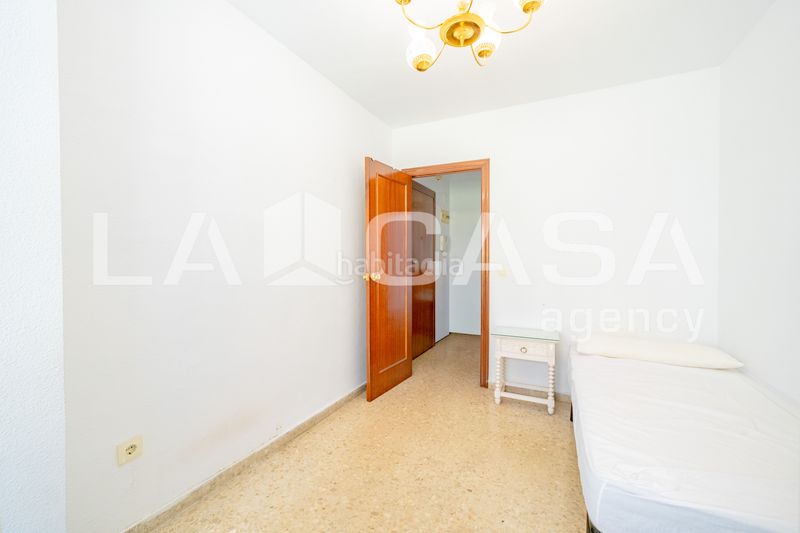 Foto 0ee6651d-d646-4814-a59c-f85149a94689. Pis a L´Amistat Valencia