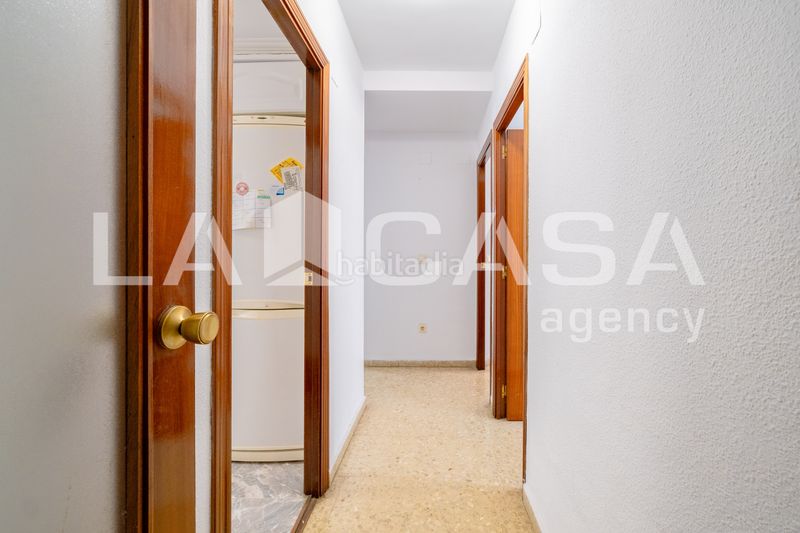 Foto cb701455-5efb-4aed-8f3f-56399dc00137. Pis a L´Amistat Valencia