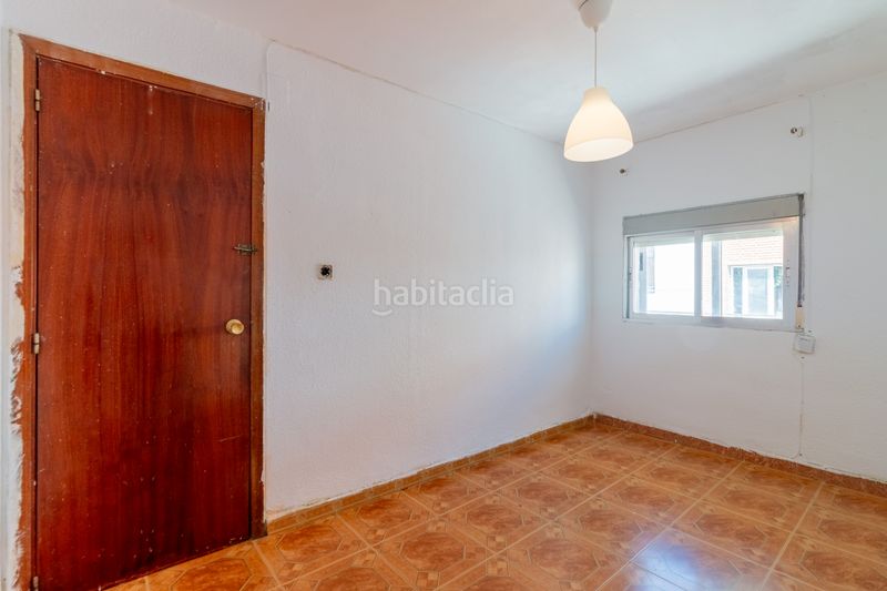 Foto f95a034e-57fa-4940-b679-7929809c0b77. Piso en Zofío Madrid