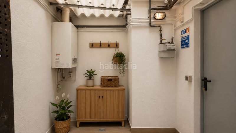 Foto a1443ff1-3bba-4294-9389-23d345f50ad5. Loft amb calefacció a El Camp de l´Arpa del Clot Barcelona