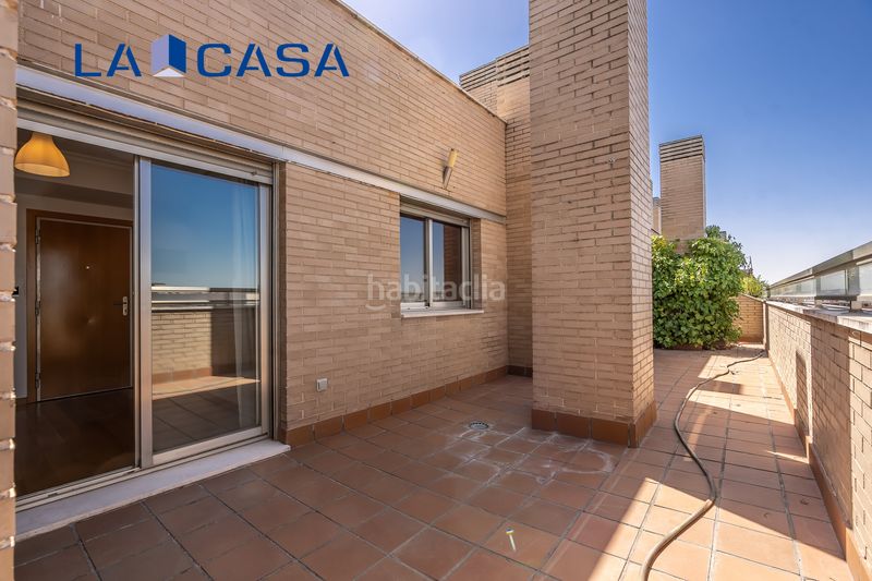 Foto c6636016-6d5a-4d39-87af-394c7461347d. Àtic amb calefacció aparcament piscina a Delicias Madrid