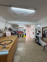 Local Comercial a Carrer de les Arts i dels Oficis