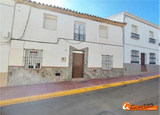 Casa adossada  Versalles. Chalet en calle versalles, humilladero