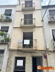 Edifici a Lucena 64. Edificio en calle lucena, antequera