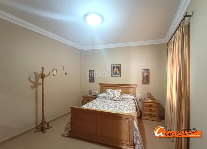 Foto e7aac983-1c0a-42b5-824c-79b15a685f03. Casa chalet adosado , málaga en Alameda