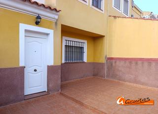 Casa adossada a Alameda. Chalet adosado alameda, málaga