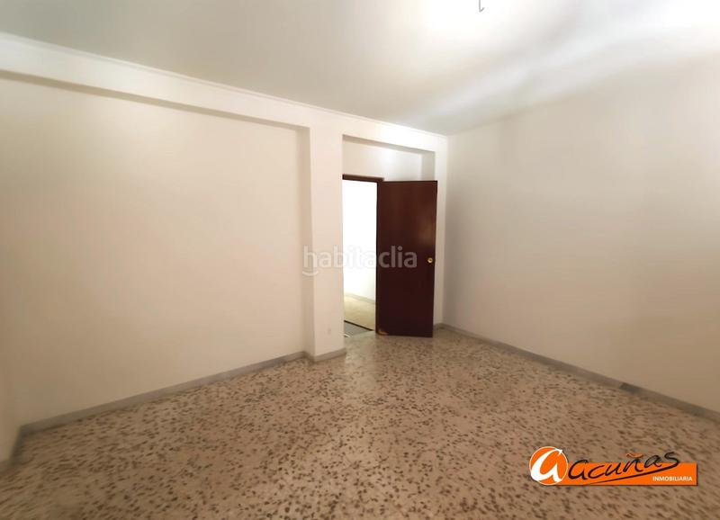 Foto a56ff43a-9d0b-46d8-ac70-10cee3709a6e. Maison jumelée dans Cuevas de San Marcos