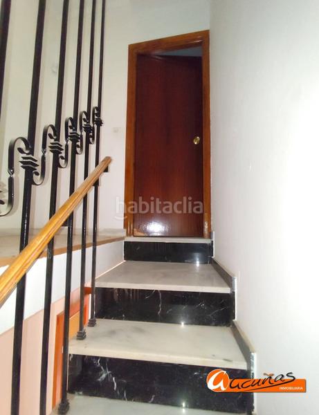 Foto b0053d67-d40a-464d-b366-0f268aef4232. Maison jumelée dans Cuevas de San Marcos