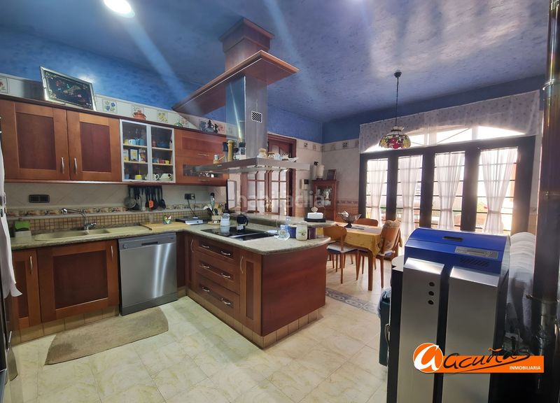 Foto 043d7519-6c40-4222-bd3d-8355906aced8. Casa amb aparcament piscina a Campillos