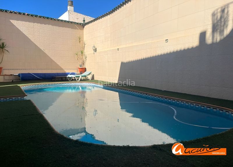 Foto 892322dc-1477-424f-8ebd-76e163e744a8. Casa amb aparcament piscina a Campillos