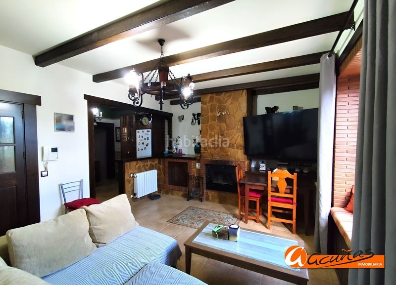 Foto 489346d0-83b8-4be8-8f97-c7ba066475dd. Casa amb aparcament a Alameda