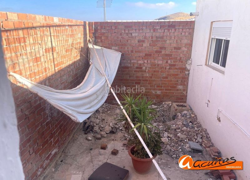 Foto 03e311df-63ec-421f-a1f7-5ffba65cc9a4. Casa adossada a Teba