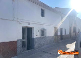 Casa a schiera  Alta. Casa adosada en teba, málaga