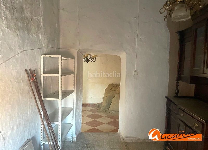 Foto 472eea6f-12bd-408e-8db8-2727f7daf972. Casa adossada a Teba
