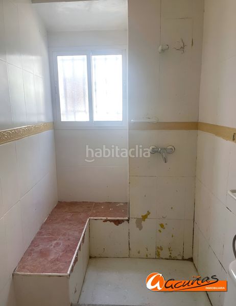 Foto b2308bdd-a8fe-4e56-bebe-4fbdb9b431ee. Casa adossada a Teba