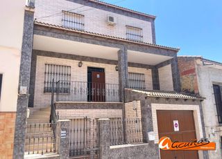 Semi detached house  García lorca. Chalet adosado en gilena, sevilla