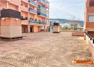 Local Comercial en Zona de la Vega