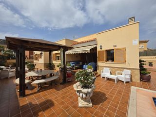 Casa  Vera. Oportunidad en vera  chalet independiente con piscina, listo par