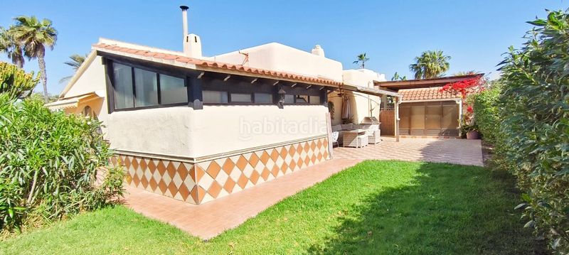 Foto afd40e69-cf72-46ec-918e-a9b16623296f. Casa amb aparcament piscina a Puerto Rey Vera