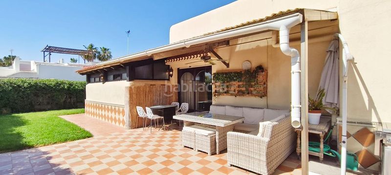 Foto bc44cb46-2561-4821-9100-3a47919c027a. Casa amb aparcament piscina a Puerto Rey Vera