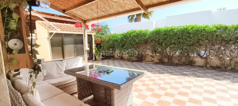Foto e4a3c123-5fc6-4e54-8f7b-2a905fba7204. Casa amb aparcament piscina a Puerto Rey Vera