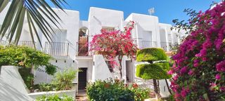 Casa  Las artesas. Dúplex adosado en mojacar playa