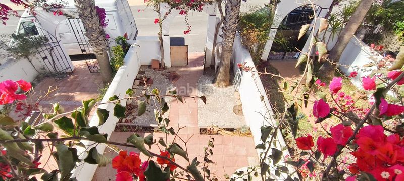 Foto ded6f911-203e-41a8-a60a-542bc6419f3c. Casa amb piscina a El Palmeral Mojácar