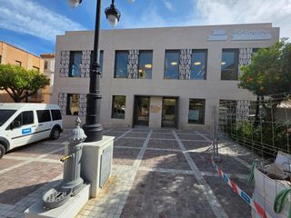 Local Comercial  Hospital. Oportunidad local convertible en vivienda