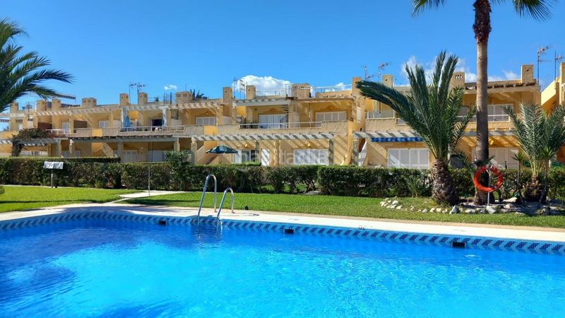 Foto f760a859-10a1-40bd-9556-7b3b4bd60bb3. Pis amb aparcament a Vera playa naturista Vera
