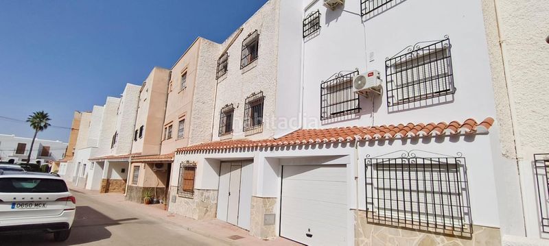 Foto af2ea34d-9a4e-4944-bb0e-e77ba68a397e. Dúplex amb aparcament a Las Marinas - Pueblo Laguna Vera