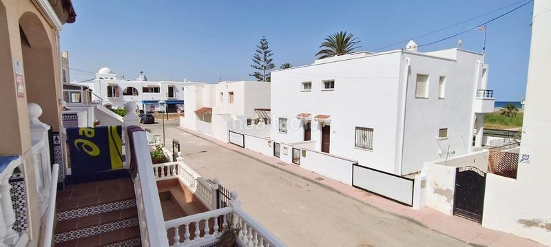 Foto f172460f-7ff0-488a-b86e-d73f2764bb8a. Dúplex amb aparcament a Las Marinas - Pueblo Laguna Vera