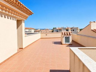 Attique  Paseo de andalucia. Ático con amplio solárium de 70 m y bonitas vistas al pueblo