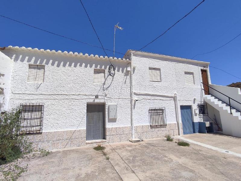 Foto 18708d70-06dc-4afe-bb37-3e9fff1abe2c. Casa dos viviendas en un bonitio cortijo rural en Antas