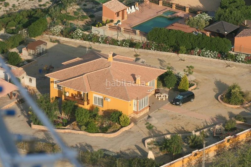 Foto 8243de70-62cd-435f-a0db-e250aec7b5a3. Casa con piscina in Vera ciudad Vera