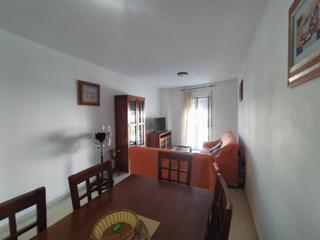 Etagenwohnung  Calle los laureles. Piso de 3 dormitorios en turre