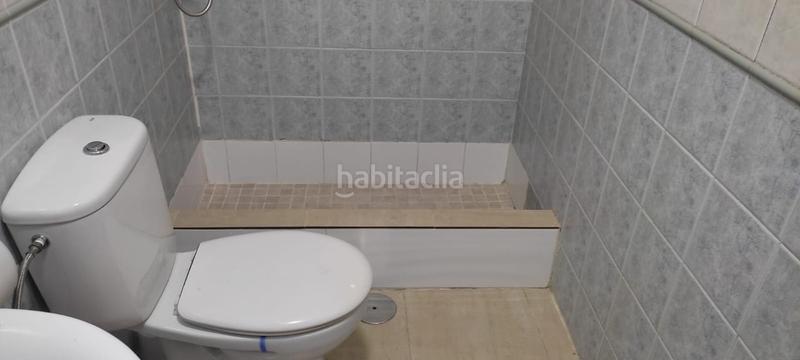 Foto b3339881-fd4f-4686-ae90-dc7e2c47b220. Piso  3 dormitorios calle tenis en puerto de Garrucha Garrucha