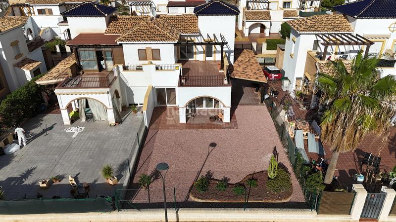 Foto 682b60cb-afc5-43e9-9204-7fe4ebb4605a. House with pool in Lomas del Mar Vera