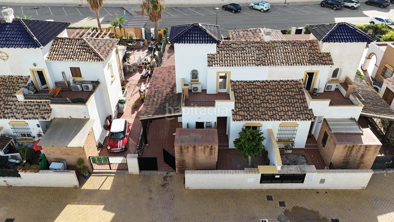 Foto aef04a84-3188-47fa-8e23-25687f6bc257. House with pool in Lomas del Mar Vera