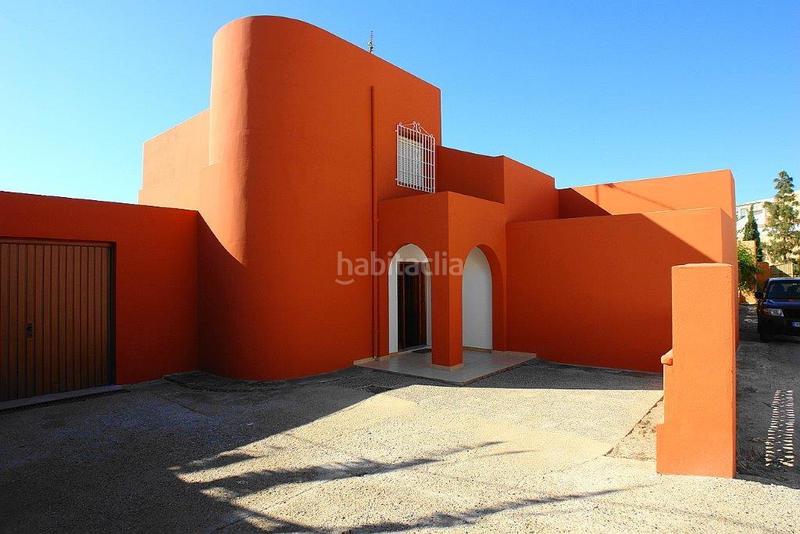 Foto ec60e76b-ef12-4502-85d7-5de790db9ab5. Casa amb aparcament a Vera ciudad Vera